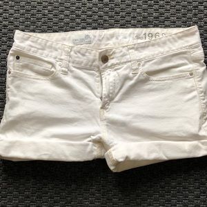Gap white shorts